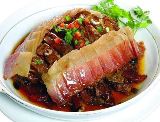 中國十大頂級(jí)名菜排名,北京烤鴨肥而不膩、麻婆豆腐濃郁獨(dú)特
