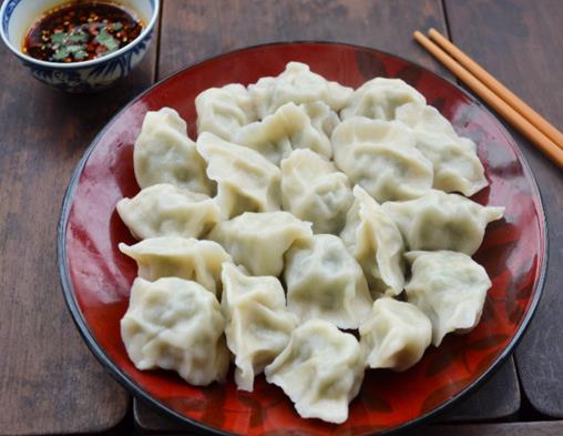 春節(jié)必吃的10種食物,餃子寓意吉祥如意、年糕寓意“年年高”