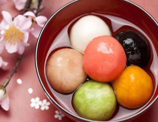 春節(jié)必吃的10種食物,餃子寓意吉祥如意、年糕寓意“年年高”