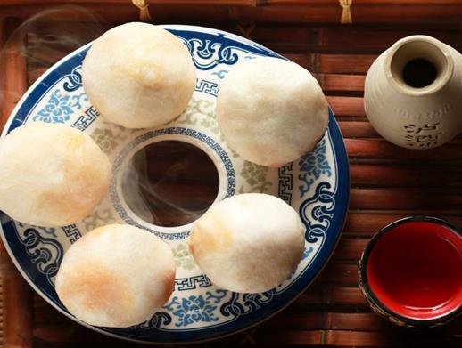 春節(jié)必吃的10種食物,餃子寓意吉祥如意、年糕寓意“年年高”