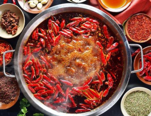 重慶四大特色美食,重慶火鍋麻辣爽口、重慶小面有特色