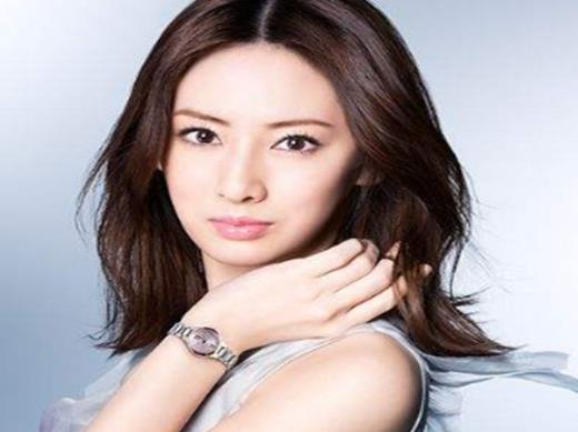 日本十大名模排行榜,長澤雅美身材很好、仲間由紀(jì)惠光芒四射