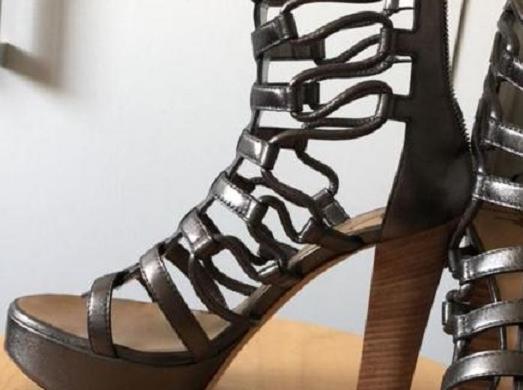 世界十大奢侈女鞋品牌,Manolo Blahnik、Jimmy Choo的鞋子令無數(shù)人癡迷