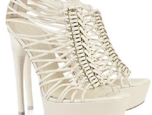 世界十大奢侈女鞋品牌,Manolo Blahnik、Jimmy Choo的鞋子令無數(shù)人癡迷