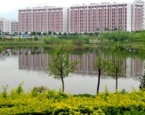 廣州十大重點職業(yè)學校排名,廣東省嶺南工商第一技師學院是重點示范技師學院