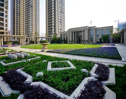 江蘇省制造業(yè)民營企業(yè),恒力集團(tuán)有限公司、江蘇沙鋼集團(tuán)有限公司是大企業(yè)