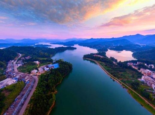安徽省十大水庫排名,梅山水庫調(diào)節(jié)水流很不錯,響洪甸水庫已成旅游景點