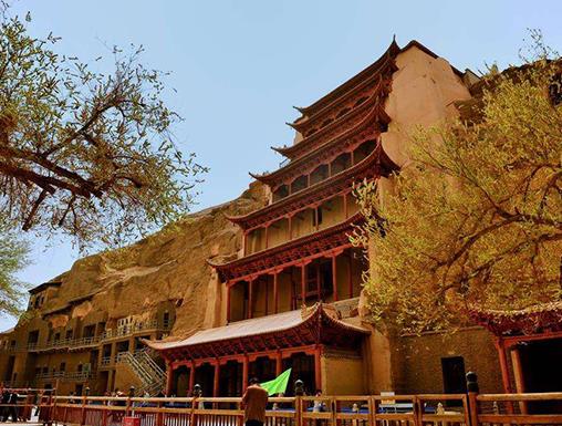 中國最美的十大古建筑排名,萬里長城是奇跡,莫高窟是佛教藝術(shù)的寶庫