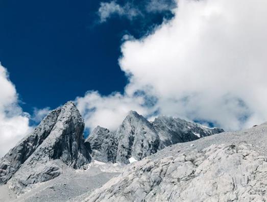 麗江九大風(fēng)景區(qū)排行榜,麗江古城、玉龍雪山國家級風(fēng)景名勝區(qū)深受歡迎