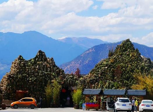 麗江九大風(fēng)景區(qū)排行榜,麗江古城、玉龍雪山國家級風(fēng)景名勝區(qū)深受歡迎