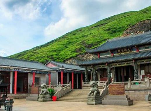 贛州十大風(fēng)景名勝景點,羅漢巖風(fēng)景名勝區(qū)、郁孤臺歷史文化街區(qū)體驗感好