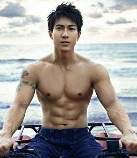 娛樂圈富二代排行榜,吳尊出生于名門望族、林俊杰父母都是成功商人