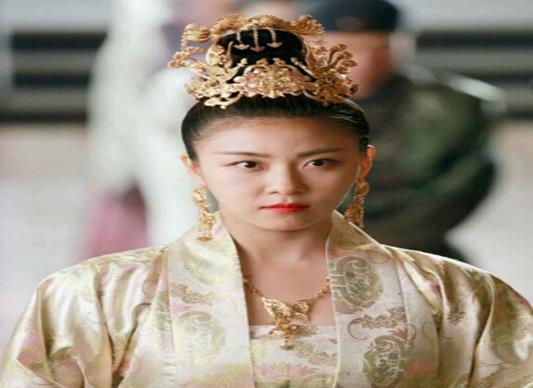 中國古代十大最美皇后,趙飛燕是漢成帝劉驁的妻子、甄宓才貌雙全