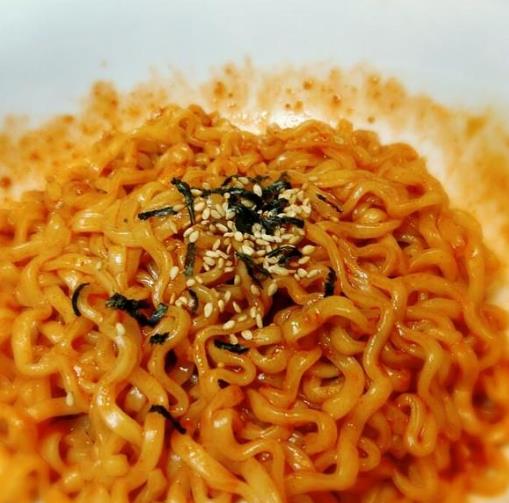 韓國十大好吃的泡面排行榜,三養(yǎng)火雞面、農(nóng)心辛拉面泡面味道很好