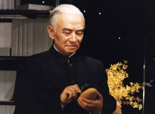 中國(guó)五位頂尖的科學(xué)家,錢學(xué)森是中國(guó)導(dǎo)彈之父、李四光貢獻(xiàn)極大