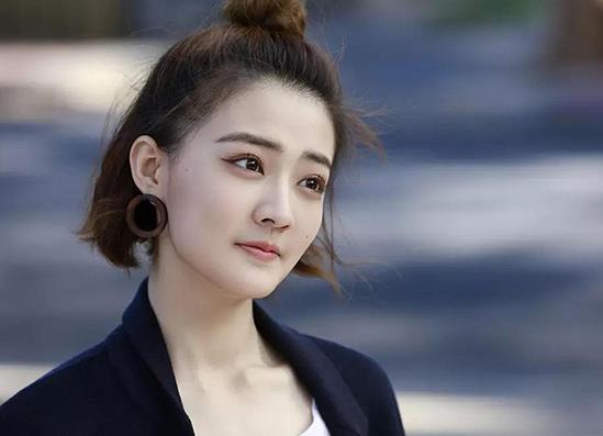 中國最美十大90后;ㄅ判邪瘢消悷岚、古力娜扎美得有特色
