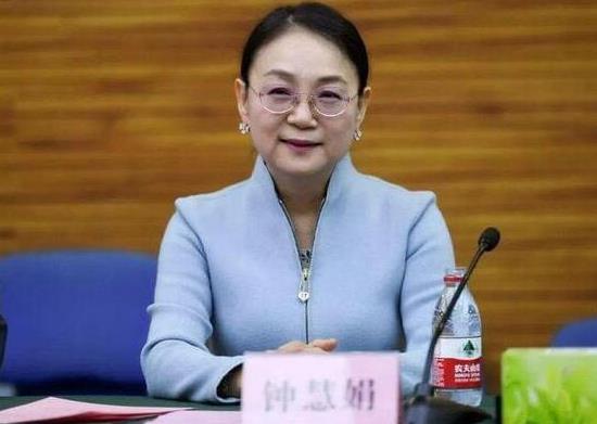 2021胡潤全球十大白手起家女富豪榜,鐘慧娟、范紅衛(wèi)都非常有實力