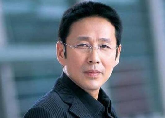 中國十大老戲骨男演員排名,李雪健演技扎實(shí)、陳道明正氣十足
