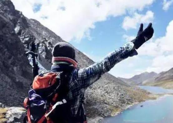 西藏旅游十大必備裝備,背包不可缺少、服裝定要準(zhǔn)備排汗內(nèi)衣