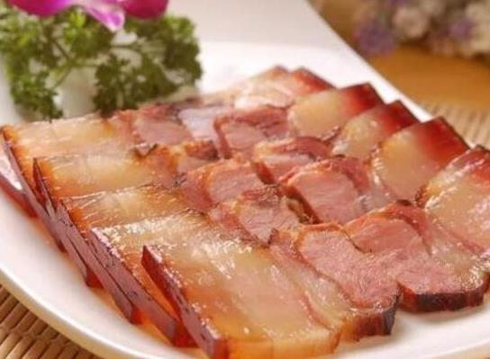 湖南十大特產(chǎn)排行榜,臭豆腐聞起來(lái)臭吃起來(lái)香、常德醬板鴨讓人回味無(wú)窮