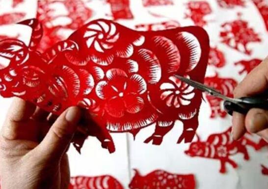 中國民間十大傳統(tǒng)藝術排名,中國剪紙有群眾基礎、年畫吉祥喜慶