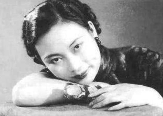 民國(guó)上海十大名媛排名,陸小曼代表作品有《哭摩》、唐瑛多才多藝
