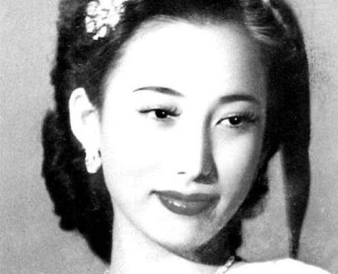 民國(guó)上海十大名媛排名,陸小曼代表作品有《哭摩》、唐瑛多才多藝