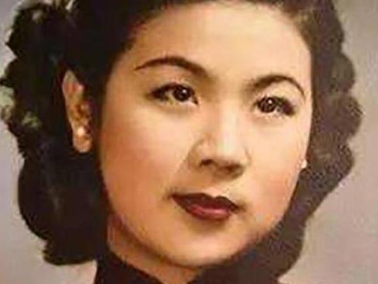 民國(guó)上海十大名媛排名,陸小曼代表作品有《哭摩》、唐瑛多才多藝