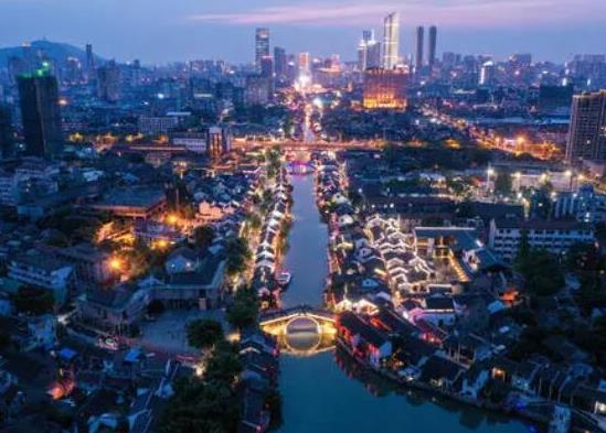 十大餐飲收入最高的省市區(qū),廣東是嶺南文化重要傳承地、河北常住人口多