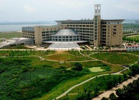 武漢十大圖書館排行榜,湖北省圖書館、湖北大學(xué)圖書館藏書量大