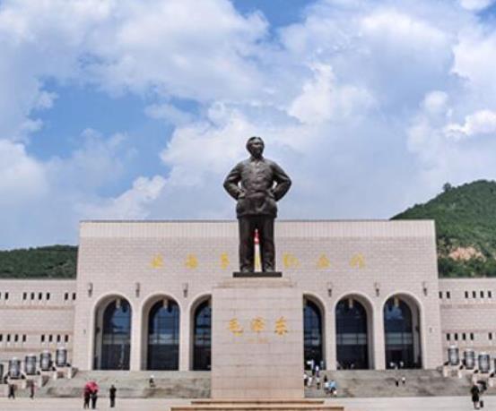 中國十大著名紅色旅游景點(diǎn),延安革命紀(jì)念地景區(qū)、西柏坡深受人們歡迎