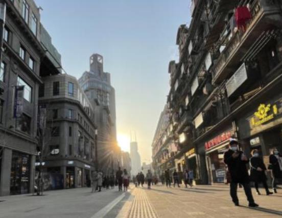 中國(guó)十大商業(yè)步行街排行榜,上海南京路、沈陽(yáng)中街融匯了眾多精華