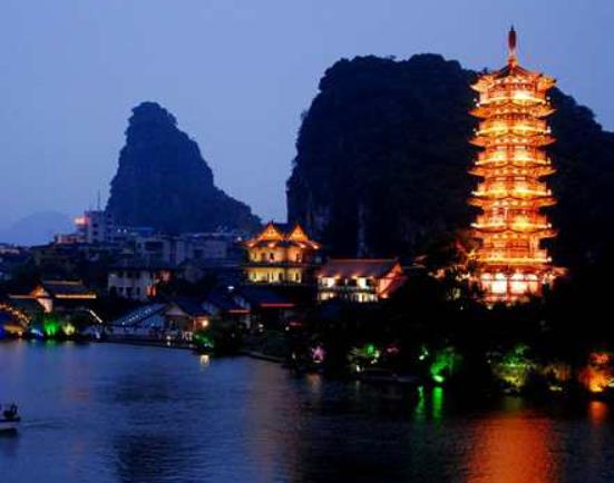 廣西旅游必去十大景點(diǎn)排名,桂林山水甲天下、漓江被稱為百里畫(huà)廊