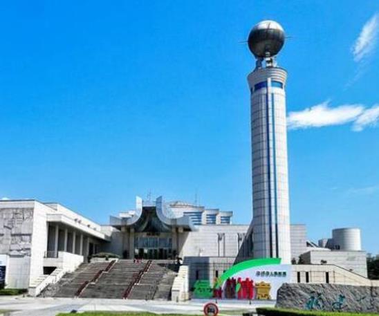 十大福州免費(fèi)旅游景點(diǎn),三坊七巷被譽(yù)為“中國明清建筑博物館”