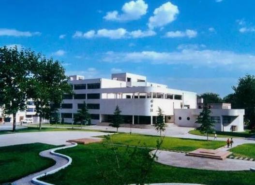 河南十大最美大學(xué)排行榜,河南大學(xué)實(shí)力強(qiáng)大、鄭州大學(xué)建筑美觀