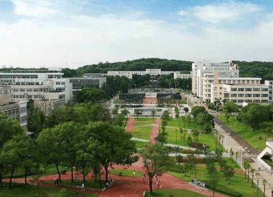 武漢十大最美大學(xué)排行榜,武漢大學(xué)校園享譽(yù)、華中農(nóng)業(yè)大學(xué)環(huán)境幽雅