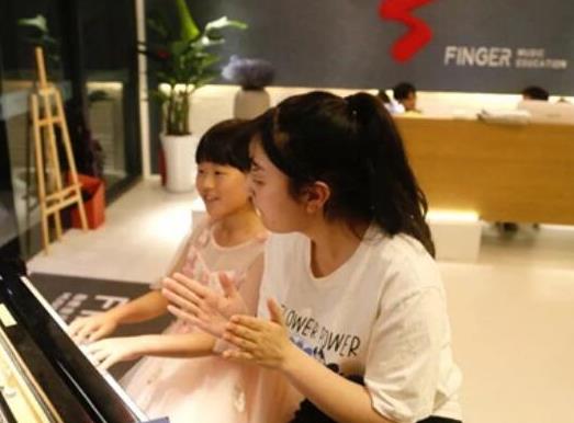 十大鋼琴培訓(xùn)機構(gòu)排名,雅馬哈音樂中心、珠江鋼琴藝術(shù)教室有足夠的實力