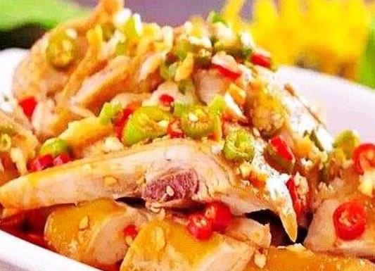 中國(guó)最出名的十大名菜排名,北京烤鴨被譽(yù)為天下美味、麻婆豆腐很經(jīng)典