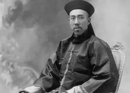 晚清十大愛(ài)國(guó)英雄,林則徐虎門(mén)銷(xiāo)煙、鄧世昌是“致遠(yuǎn)艦”的指揮官
