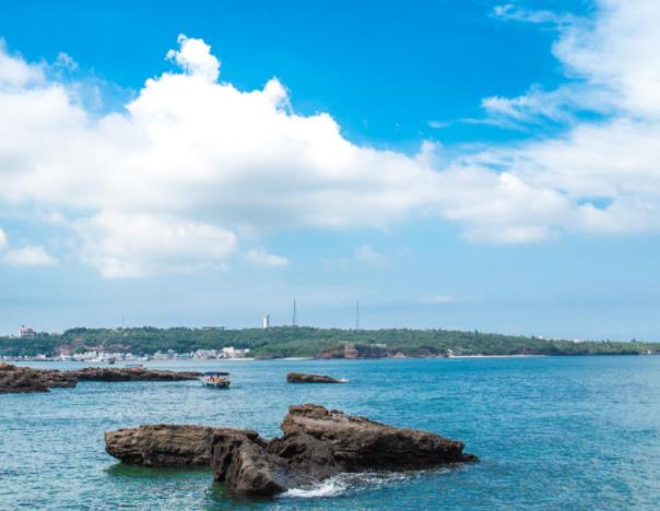 中國(guó)十大最美海島旅游景點(diǎn)排行 三亞簡(jiǎn)直就是一座為度假而生的春城