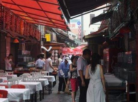 中國(guó)十大美食街旅游景點(diǎn)排行 回民小吃街是西安旅游中的特色景點(diǎn)