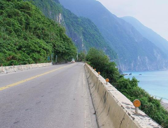 中國十大最美公路旅游排行 杭州灣跨海大橋是世界上最長跨海大橋