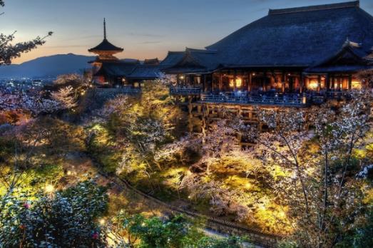 全球十大青春旅行地旅游景點(diǎn)排行 格拉斯是法國(guó)香水業(yè)的中心