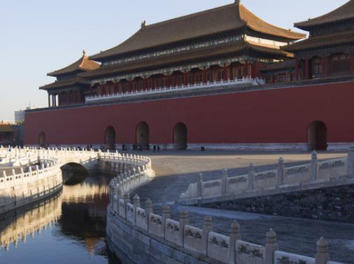 世界十大著名宮殿旅游景點排行 1703年白金漢宮爵始建
