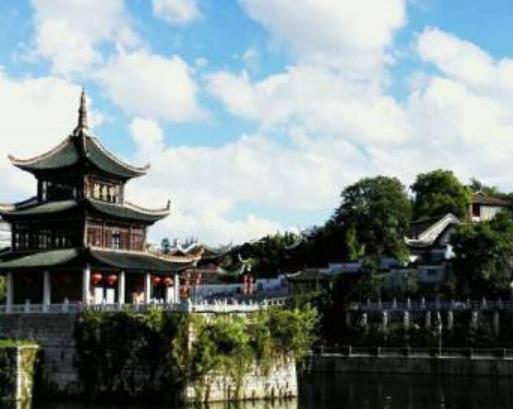 盤點中國十大避暑之都旅游排行 貴陽因城區(qū)位于境內(nèi)貴山之南得名