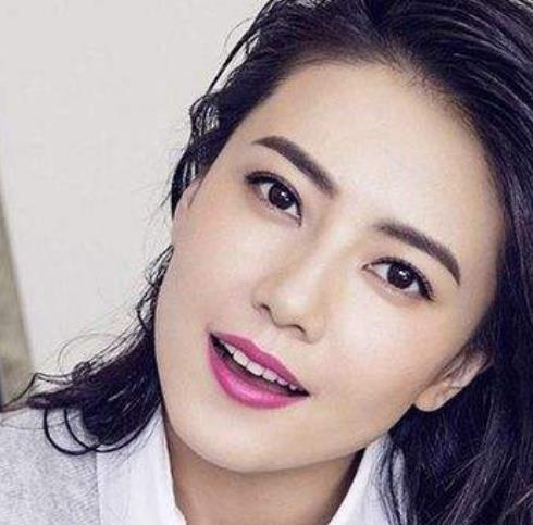 中國當紅女星美女排行 唐嫣標致甜美的心形面孔