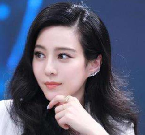 中國當紅女星美女排行 唐嫣標致甜美的心形面孔