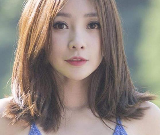 中國乳神排行 柳巖中國新生代最當(dāng)紅人氣美女主播之一