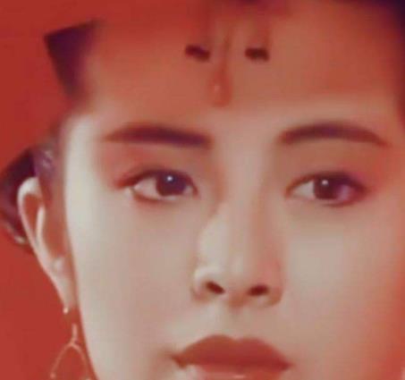 港片十大古裝美女排行榜 李嘉欣五官精致楚楚動人