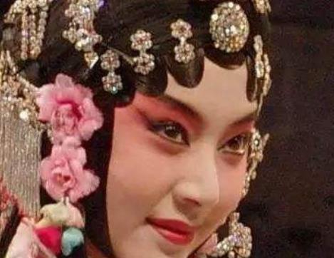 中國(guó)古代十大名妓排行 天生尤物這個(gè)詞說的就是綠珠
